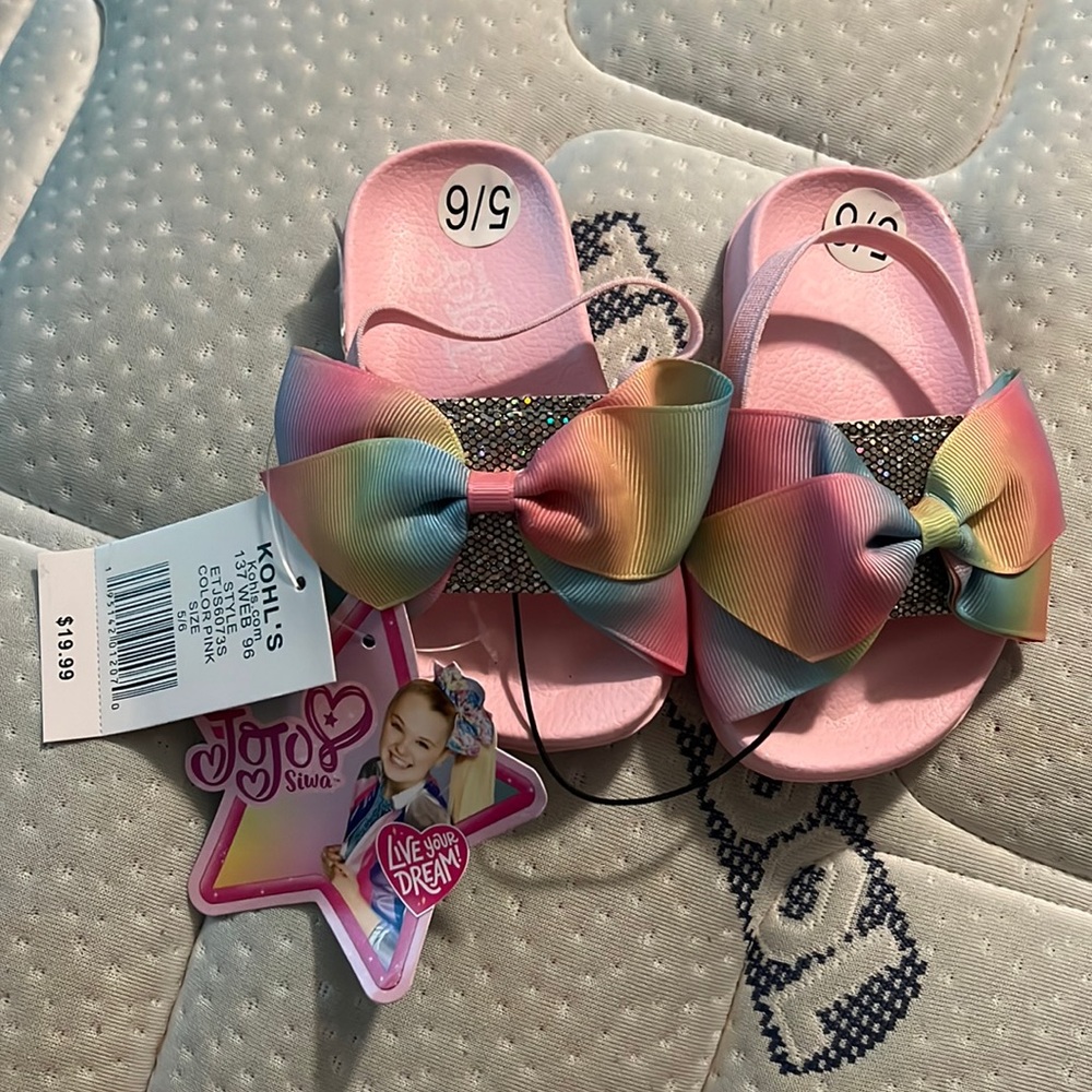 NWT Sz 5/6 Baby JoJo Siwa slides with back strap.